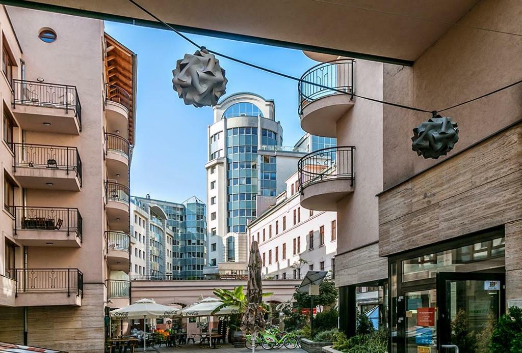 Gozsdu Court Budapest Bagian luar foto