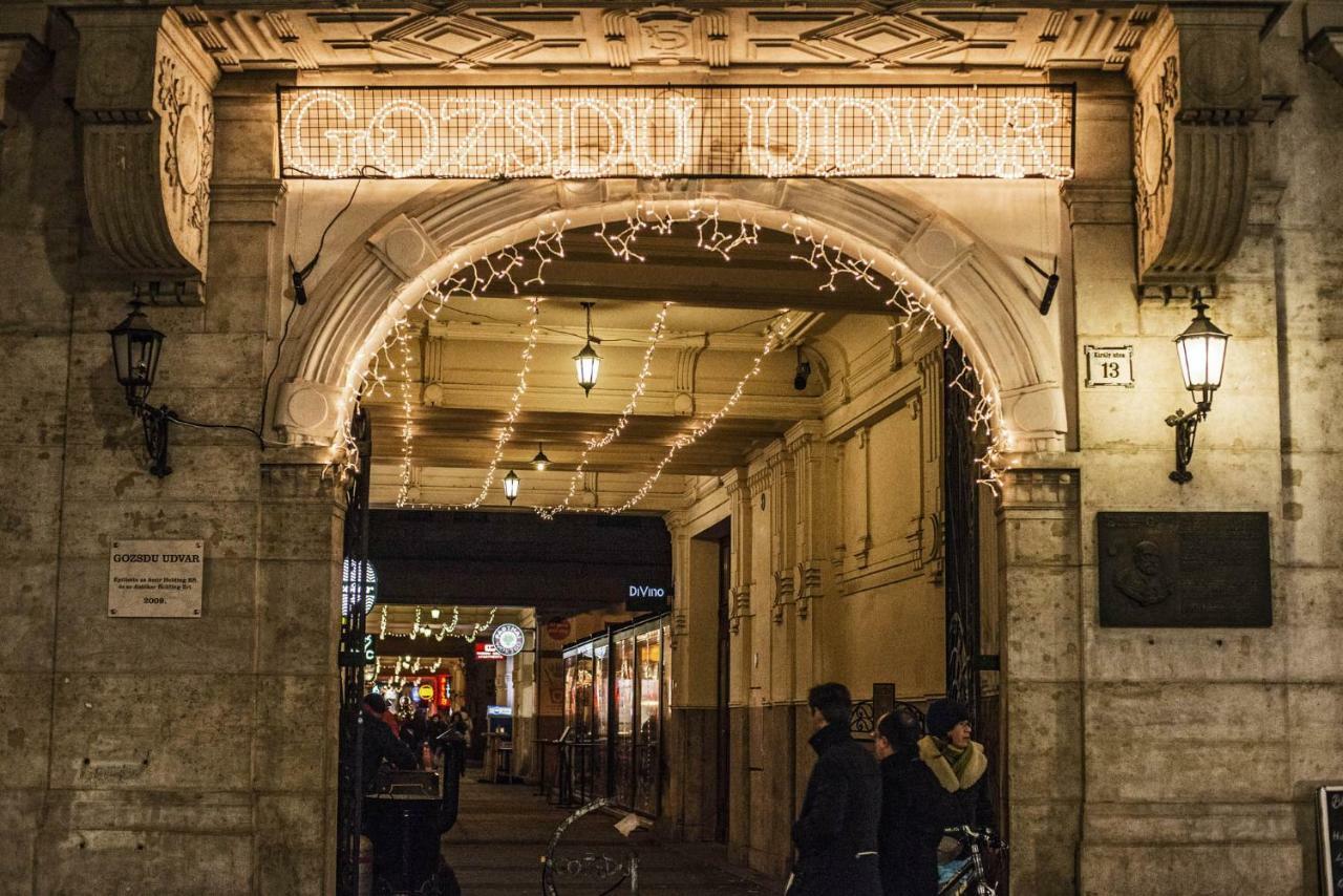 Gozsdu Court Budapest Bagian luar foto